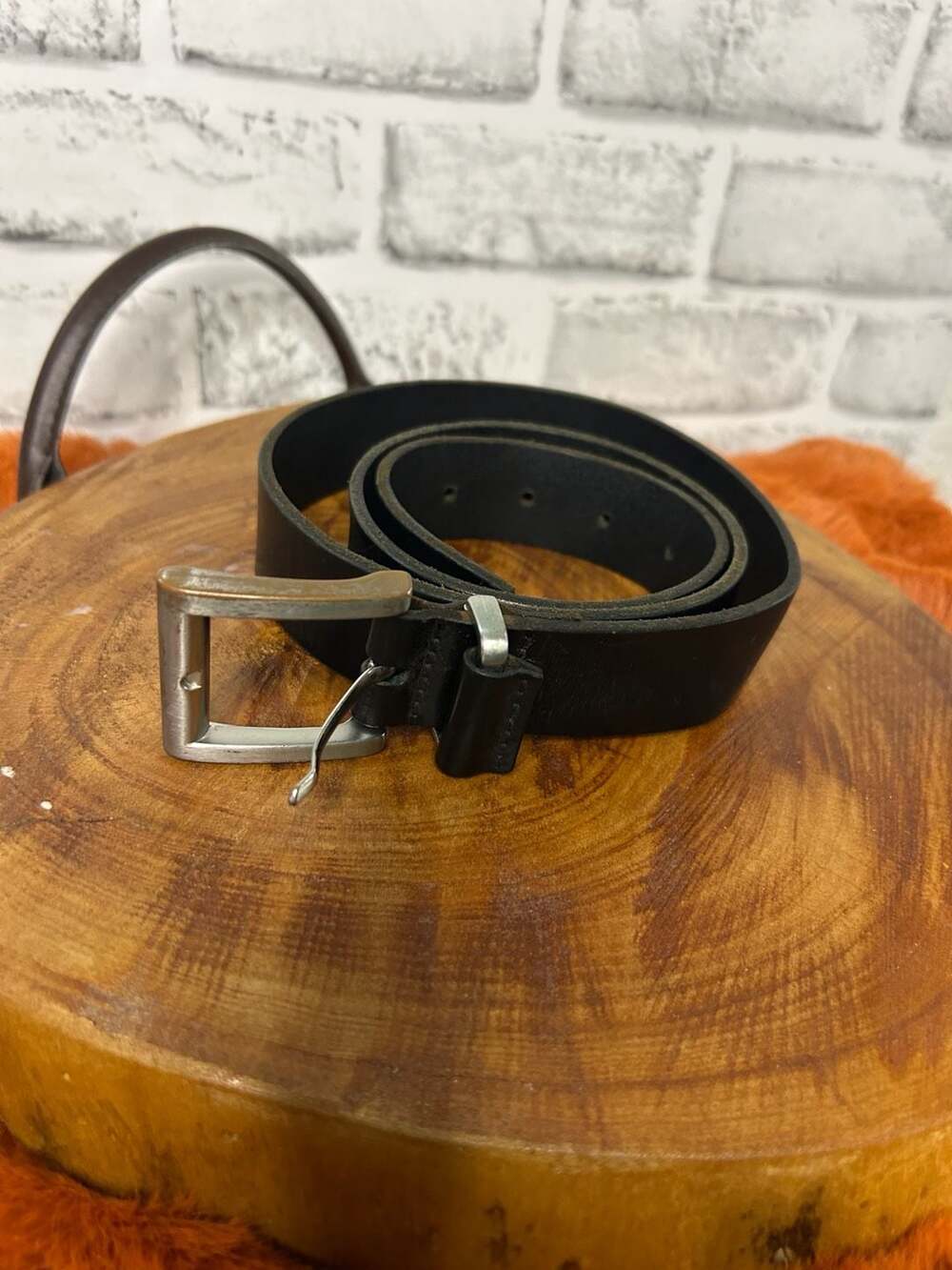 Classic Black Genuine Leather Belt with Square Silver-Tone Buckle - Picture 3 of 4